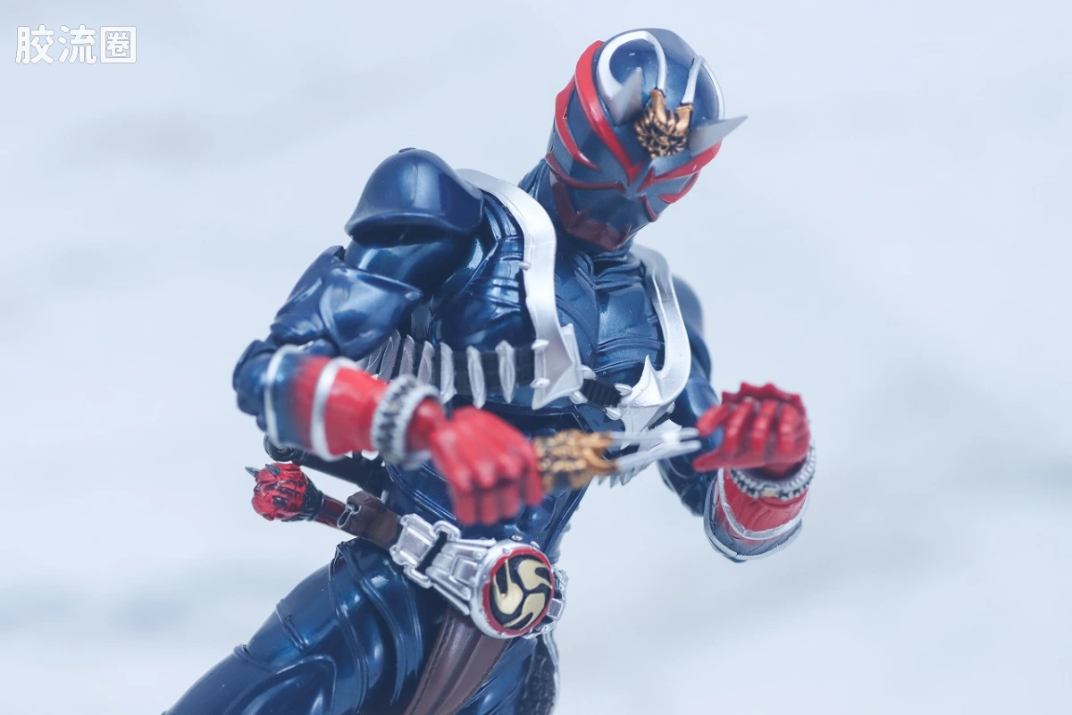 SHF 真骨雕假面骑士系列 假面骑士响鬼 20th Anniversary Ver. - 图片